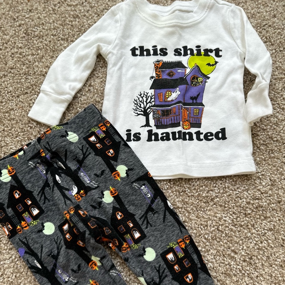 Old Navy Halloween Haunted House Pajama Set Baby 6-12 months